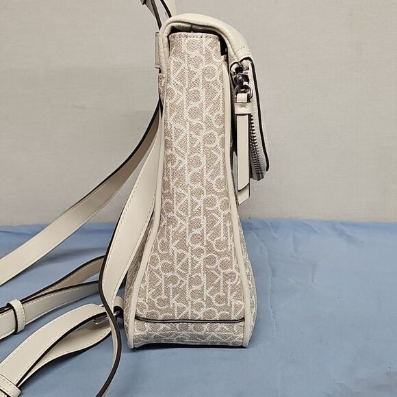 CALVIN KLEIN CONVERTABLE BACKPACK BFPM-07-095 - Picture 4 of 6